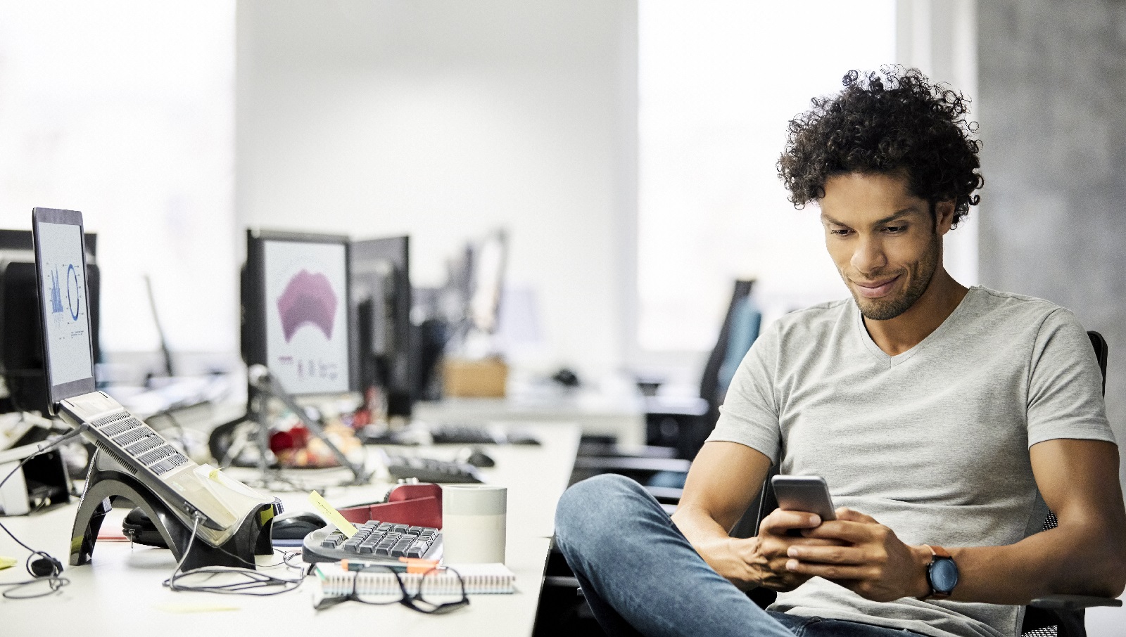 | JLL Technologies the right mobile workplace app integrates easily